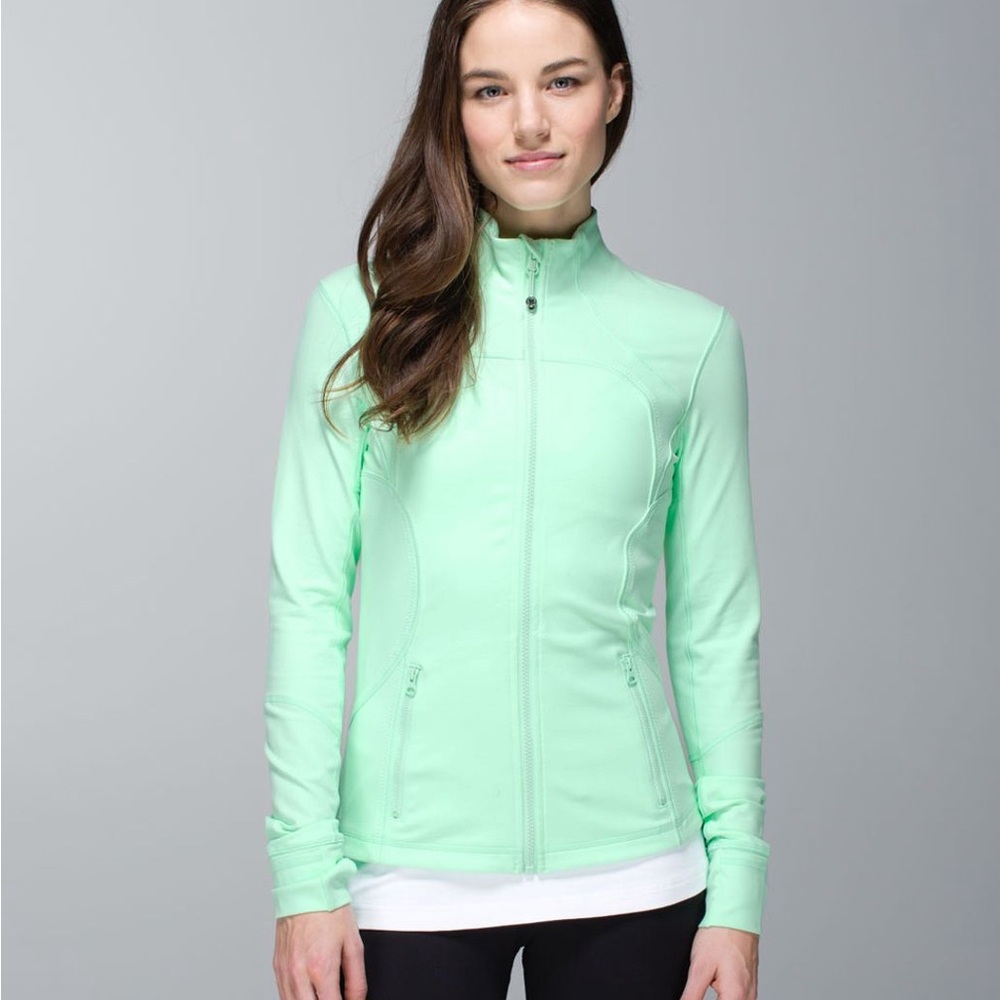 lululemon forme jacket in fresh teal (with cuffins*) size 6